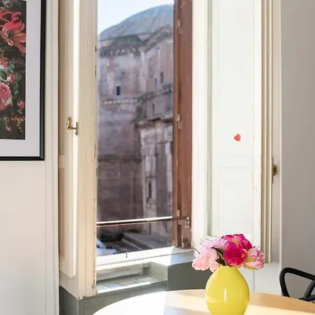 Maison Leonardo Pantheon Apartment Rome